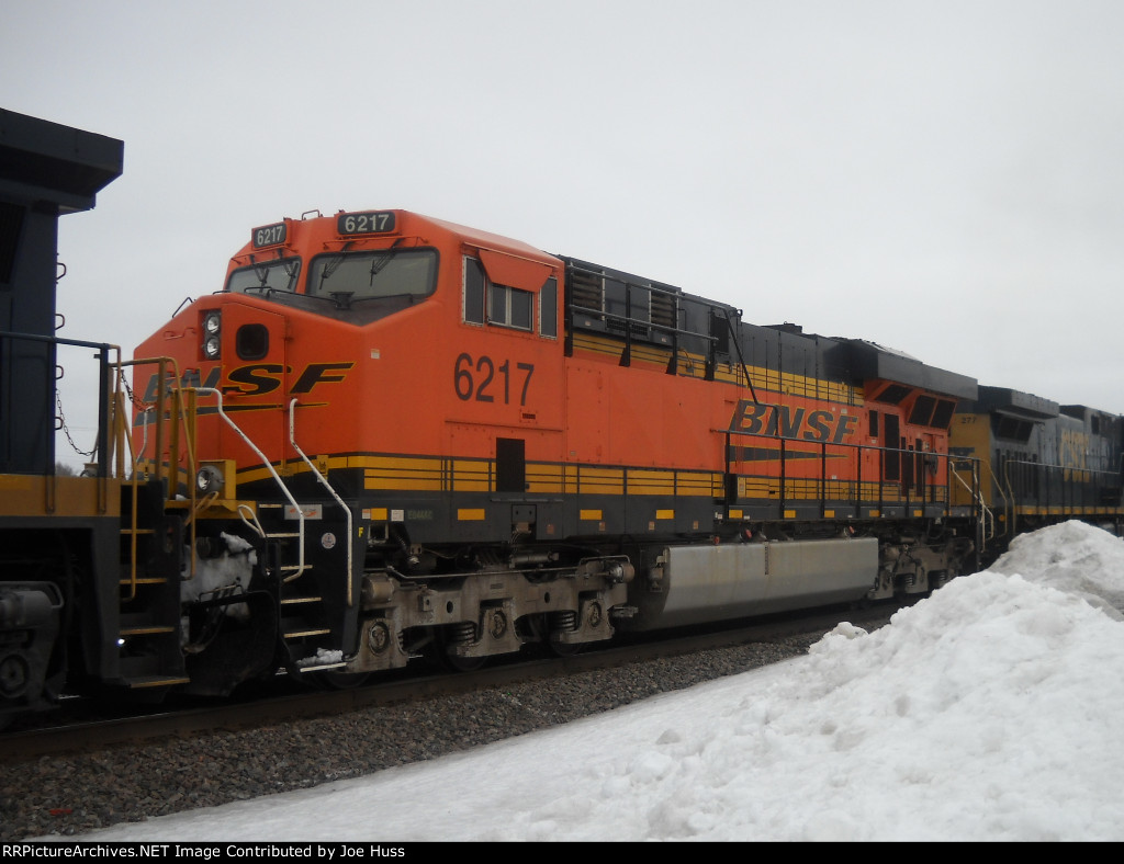 BNSF 6217